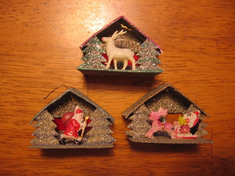 Vintage-PUTZ-BLACK-Cardboard-HOUSE-Christmas-Ornaments.jpg