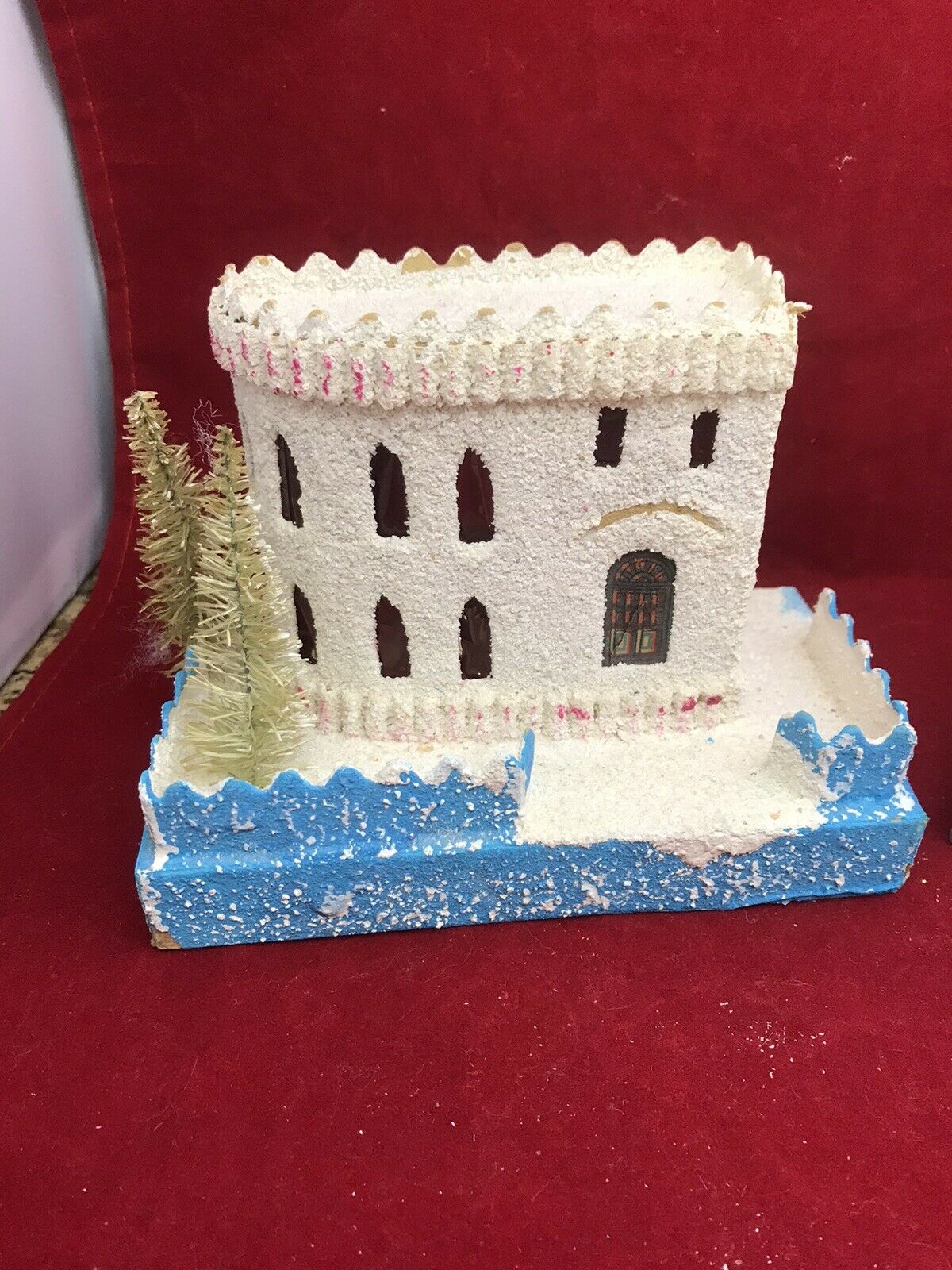 ROUND SHAPE KIND OF.jpg