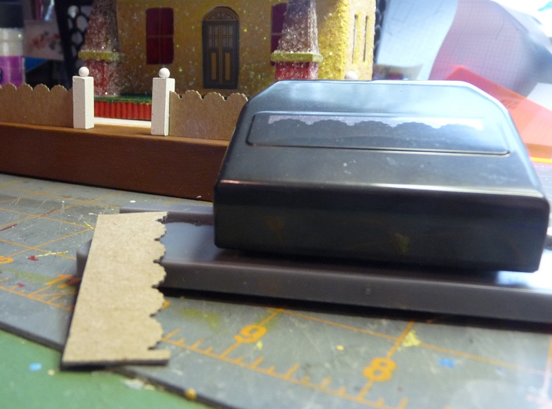 eksuccess paper punch. www.eksuccess.com