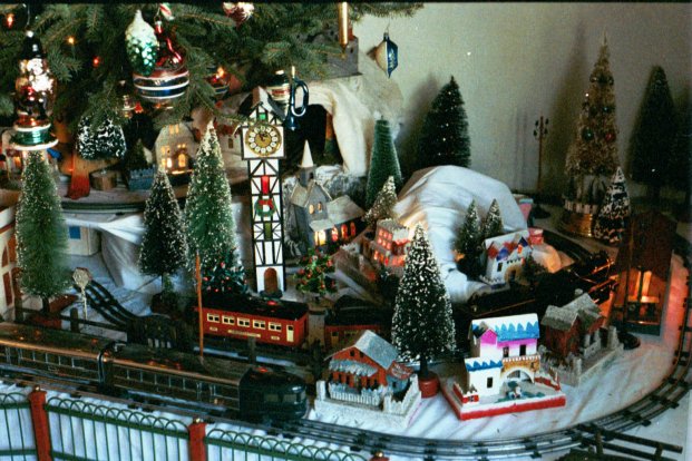 Chistmas trains layout