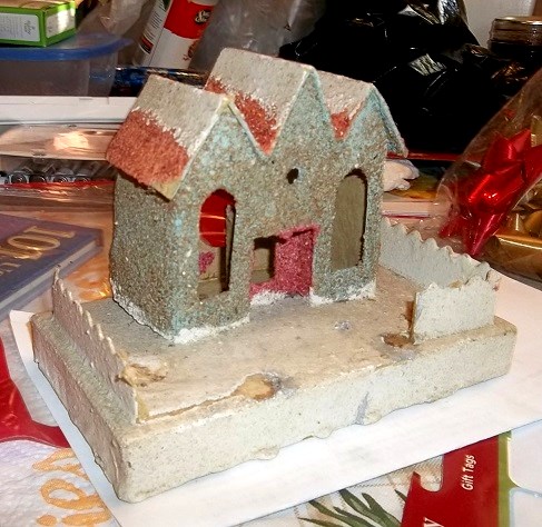 Toasty Odd ball house 002.JPG