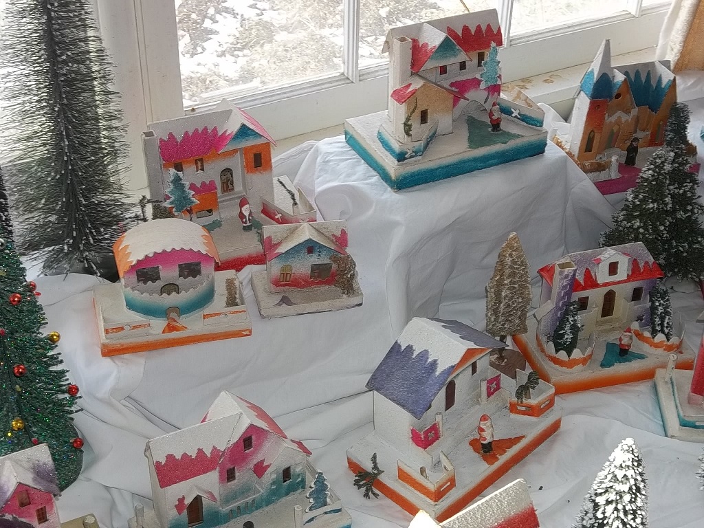 Christmas houses EBAY 050.JPG