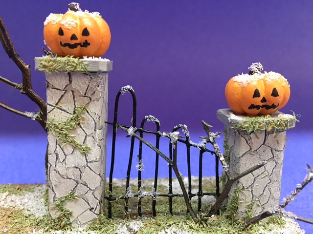 halloween-entry-closeup-base-details.JPG