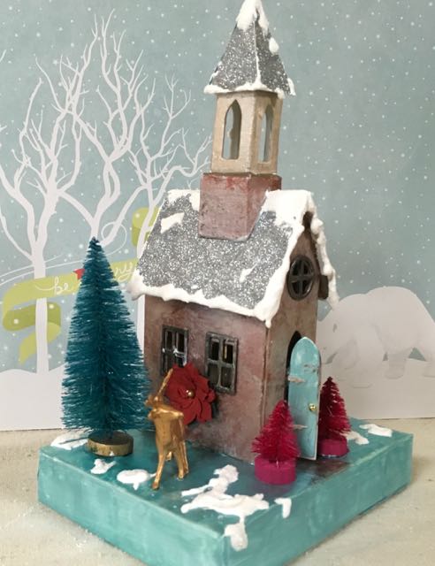 My friend who made this house was very good at painting on the Snow tex.