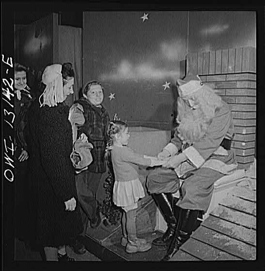  Macy's New York 1942 Santa Claus